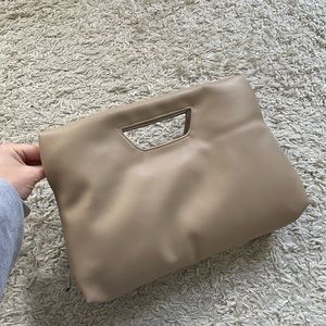Pouch bag with handle